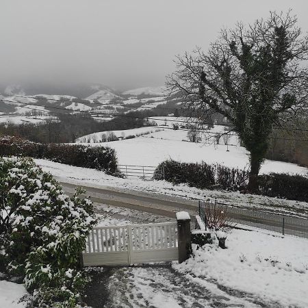 Gite Des 3 Arbres Aramits Exterior foto